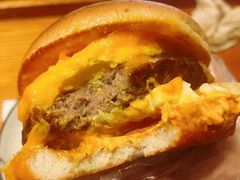 瀑布芝士2.0汁汁厚作和牛堡-肯德基(开元大道店)