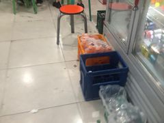 等位区-大姐麻辣烫(莲宝中路店)