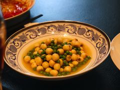 洪湖莲子煮云南小豌豆-庐灶江南·江南菜·四合院Bistro(东直门雍和宫·原华侨宾馆店)