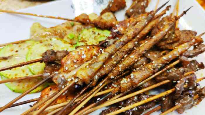 烟斗烧烤(乐清店)-"可以一个礼拜和朋友来吃一次的店,甚至外地.