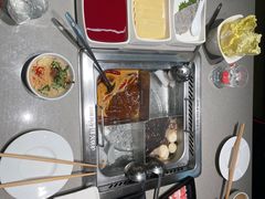 -海底捞火锅(高新万达店)