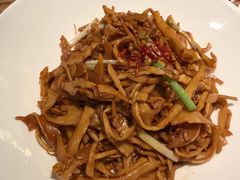 功夫脆笋煲-马仕玖煲·融合菜·酥不腻烤鸭(人大店)