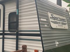 -崇明东平国家森林公园烧烤房车露营地