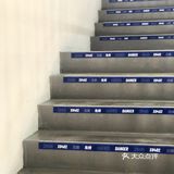 无锡探店 首家KAWS主题工业风咖啡馆「潮蓝藏库X0402」