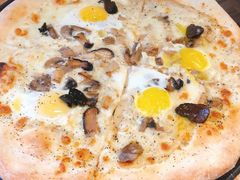 黑松露蘑菇pizza-MOMENTI手工意面(晶耀前滩店)