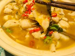 -呷湘厨·鱼汤捞饭·剁椒鱼头·辣椒炒肉(国家会展中心店)