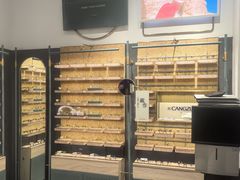 -MUJOSH木九十眼镜(月星环球港B1店)