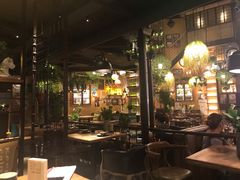 -临界音乐酒馆·小龙虾·江湖菜(华熙LIVE·鱼洞店)