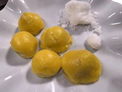 -粘豆包柴火铁锅炖