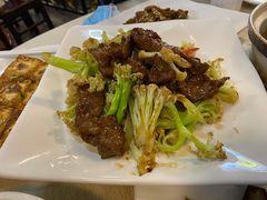 菜花炒牛肉-张记旺角食街(动物园店)