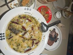 -渔语鱼酸菜鱼新川菜(来福士店)