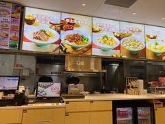 -小杨生煎(金山百联购物中心3楼店)