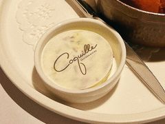 餐前面包黄油-壳里西餐厅Coquille Seafood Bistro(蒙自路店)