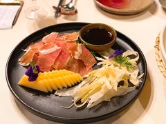 三年酵香火腿配大理手撕乳扇-泓0871臻选云南菜·味庄