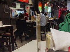 大堂-丹虾|文和友小龙虾·烙锅(陕西路旗舰店)