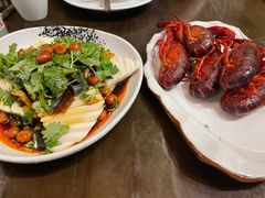 -聚汇三少·龙虾·中餐厅(莫邪路新天地店)