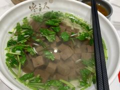 -馋三尺蟹粉小笼(人民广场店)