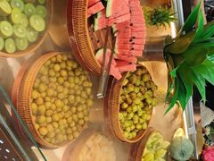 -四囍码头海鲜烧烤自助火锅(外滩南京东路悦荟广场店)