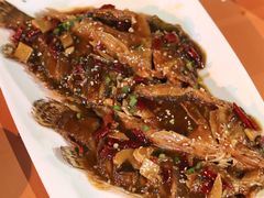 -捌贰虾蟹·江湖菜馆(江汉路店)