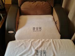 -新盈光·云会所(百丈东路店)
