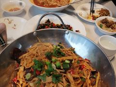 -三湘四水正宗湘菜(君峰路店)