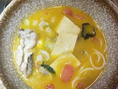 -蒙自源过桥米线(红谷滩万达店)