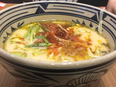 -阿香米线(大唐西市大润发店)