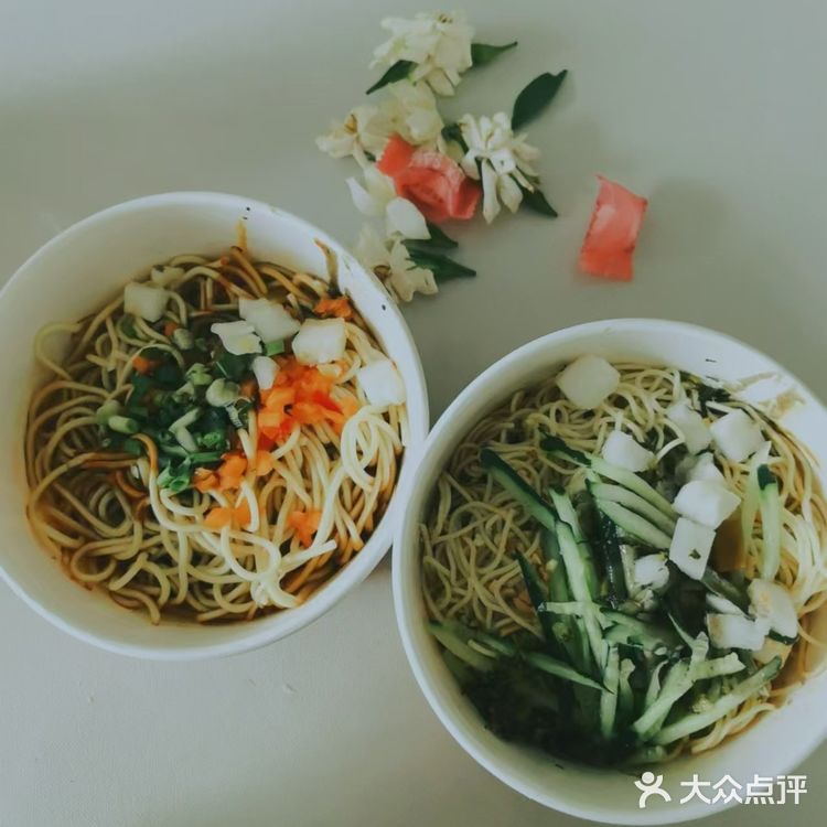 两人1.09元的早餐，谁能比我省，算给你听