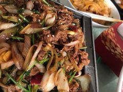 葱爆羊肉-旺顺阁鱼头泡饼(小红门店)