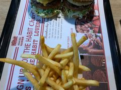 -The Habit Burger Grill 哈比特汉堡(复兴soho店)