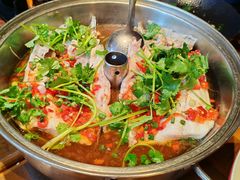 -洞庭土菜小炒馆(易发广场店)