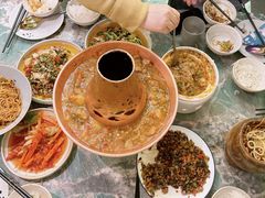 土司铜锅油焖鸡-浩海火燒雲傣家菜(静安芮欧店)
