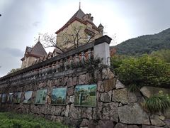 -梦娜斯庄园