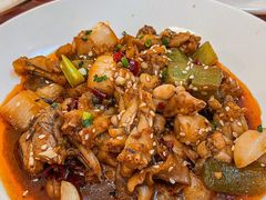 -捌贰虾蟹·江湖菜馆(江汉路店)