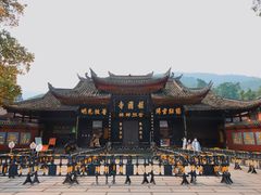 -峨眉山报国寺