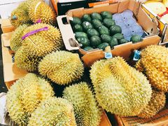 -上海龙吴水胜海发市场