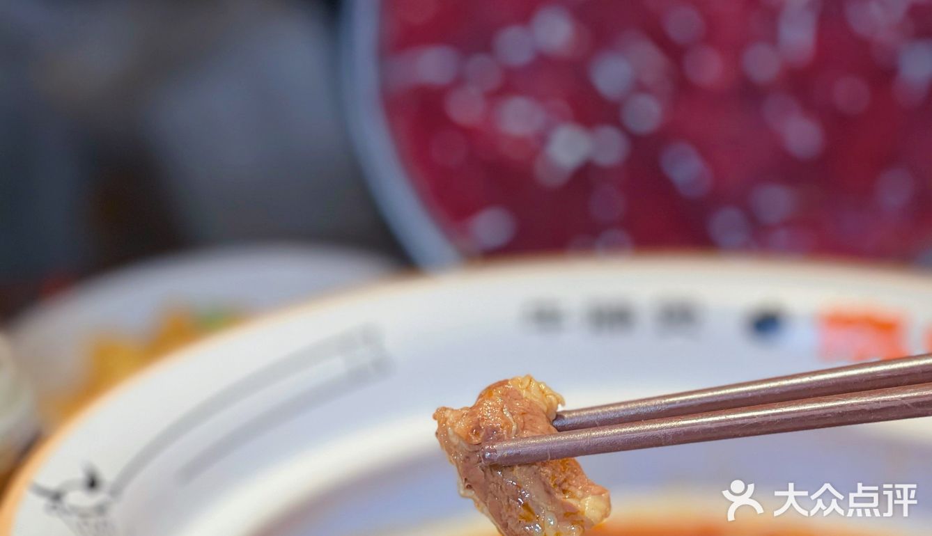 环球港好吃的牛腩煲-炊牛叔X东市有茶局