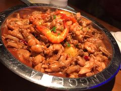 牛蛙煲-胖哥俩肉蟹煲(济南世茂国际广场店)