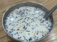 -白翔甜食店
