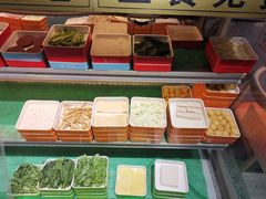 -极有家小鱼小鸡石锅煲(佳兆业店)