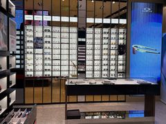 -LensCrafters亮视点(东方新天地店)