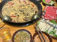 -壹兆圆重庆火锅手工炒底料(长白格林玫瑰湾店)