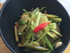 -山丹丹西北菜(金贸大厦店)