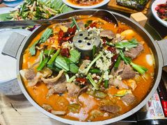 特色腌菜牛肉锅-金塔傣乡·云南民族特色菜·傣味手抓饭(金瓦路店)