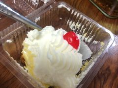-红宝石·鲜奶小方·海派西点房(金杨店)