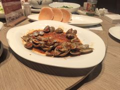-艳阳天·非遗楚菜(武汉客厅店)