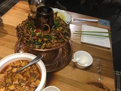 -徽湘园和马路串串火锅