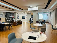 -上海宝信宝马4S店