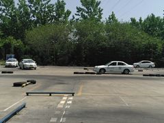 -狮麟驾校