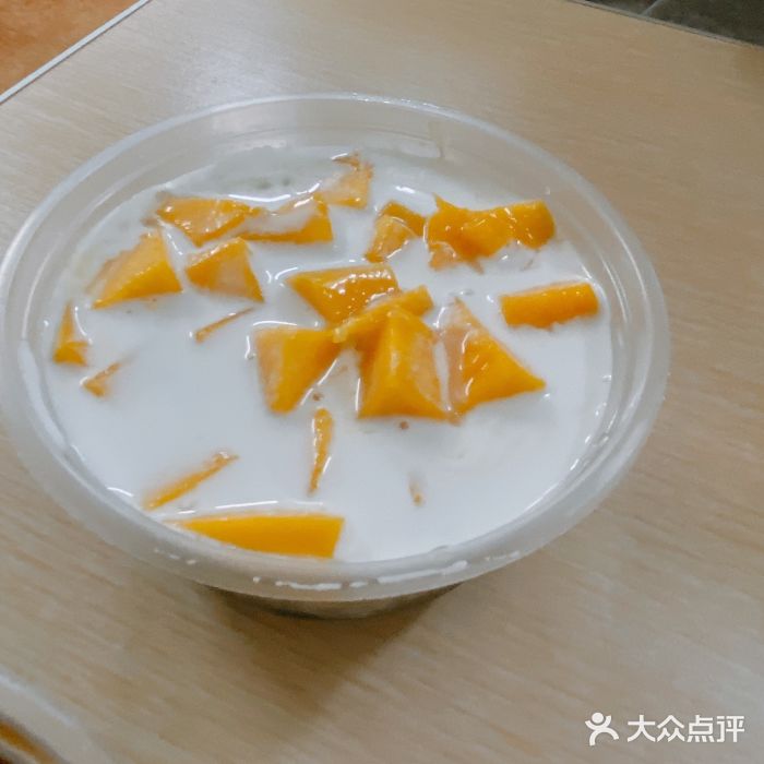 透心凉糖水(听海居店)芒果椰汁喳咋图片
